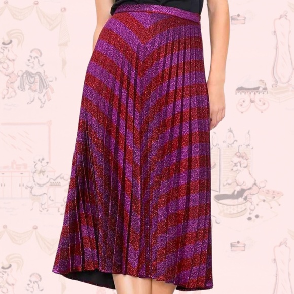 Zara Pleated Chevron Skirt with Metallic Thread - Picture 3 of 8